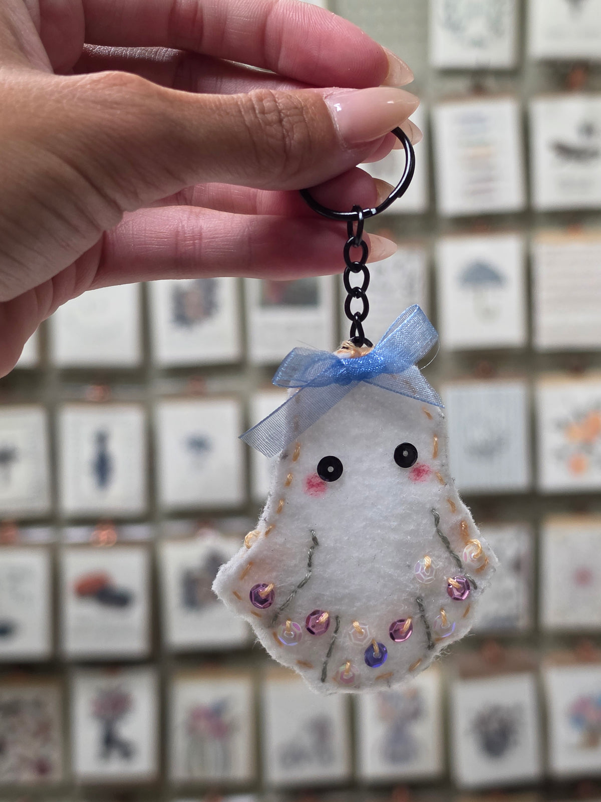 Meet and Make - Felted Ghost Sequin Keychain
