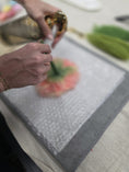 Load image into Gallery viewer, Wet Felting Flowers Workshop
